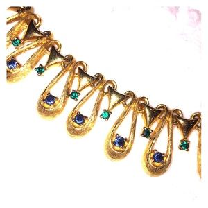 Stunning vintage necklace